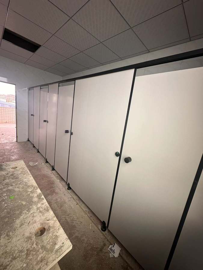 佛山市中仪装饰材料有限公司工厂与板材展示